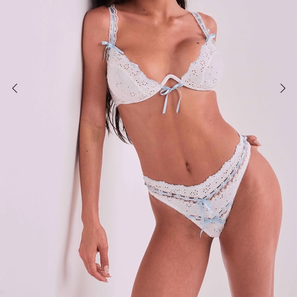 FOR LOVE & LEMONS FOR VICTORIA’S SECRET Swirl Eyelet Bra